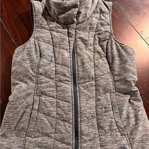 The North Face Women’s Heather Gray Quilted Hooded Vest